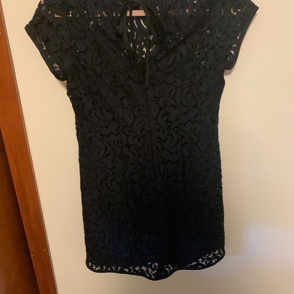 BLACK LACE DRESS - Picture 4 of 5